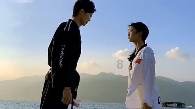 卡通汽车拼拼看